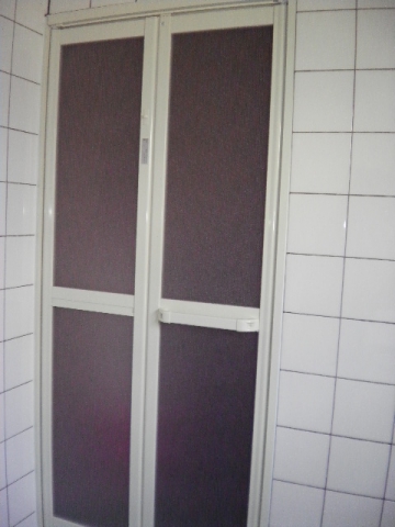 【東海店】東海市Ｆ様邸　浴室中折れドア取替え工事