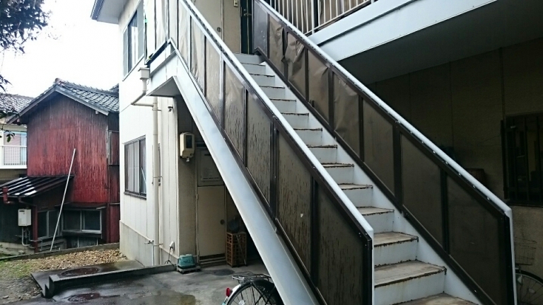 既設の階段・廊下のパネル